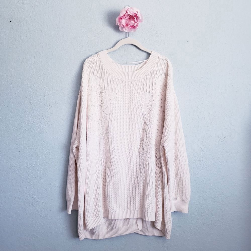Kaari Blue Ivory Oversized Ribbed Knit Lace Applique Split Back Sweater Tunic‎